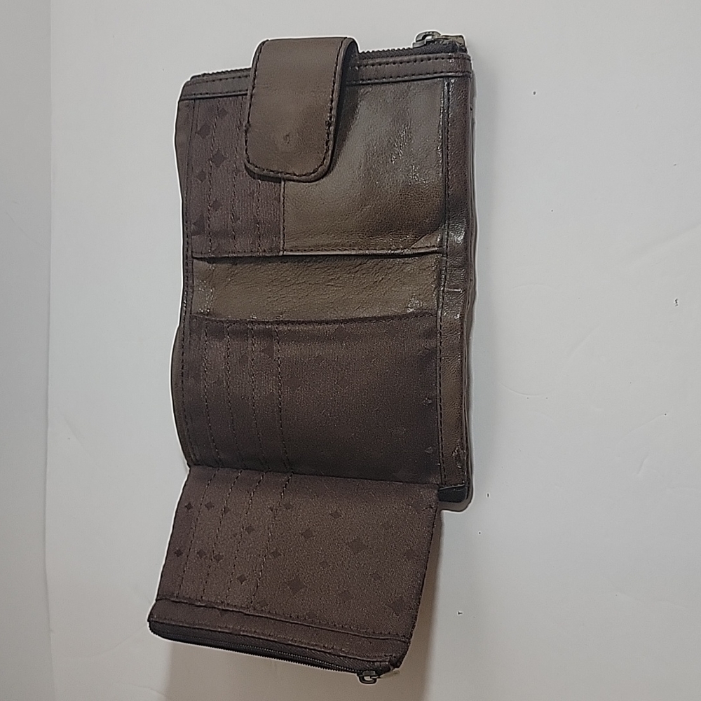 Fossil Wallet - Picture 6 of 8